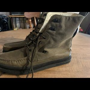 Sperry Topsider 7-eye boot size 10M